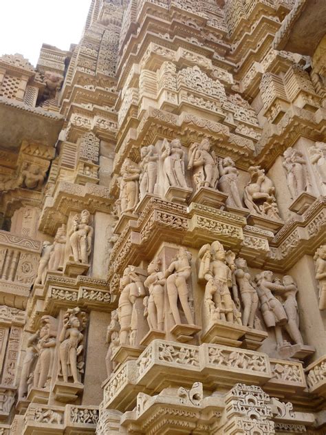 tempio kamasutra|Khajuraho ed i templi del Kamasutra: cosa vedere